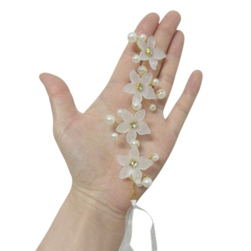 PULSERA RAMILLETE PARA NOVIA CON ORGANZA BLANCA